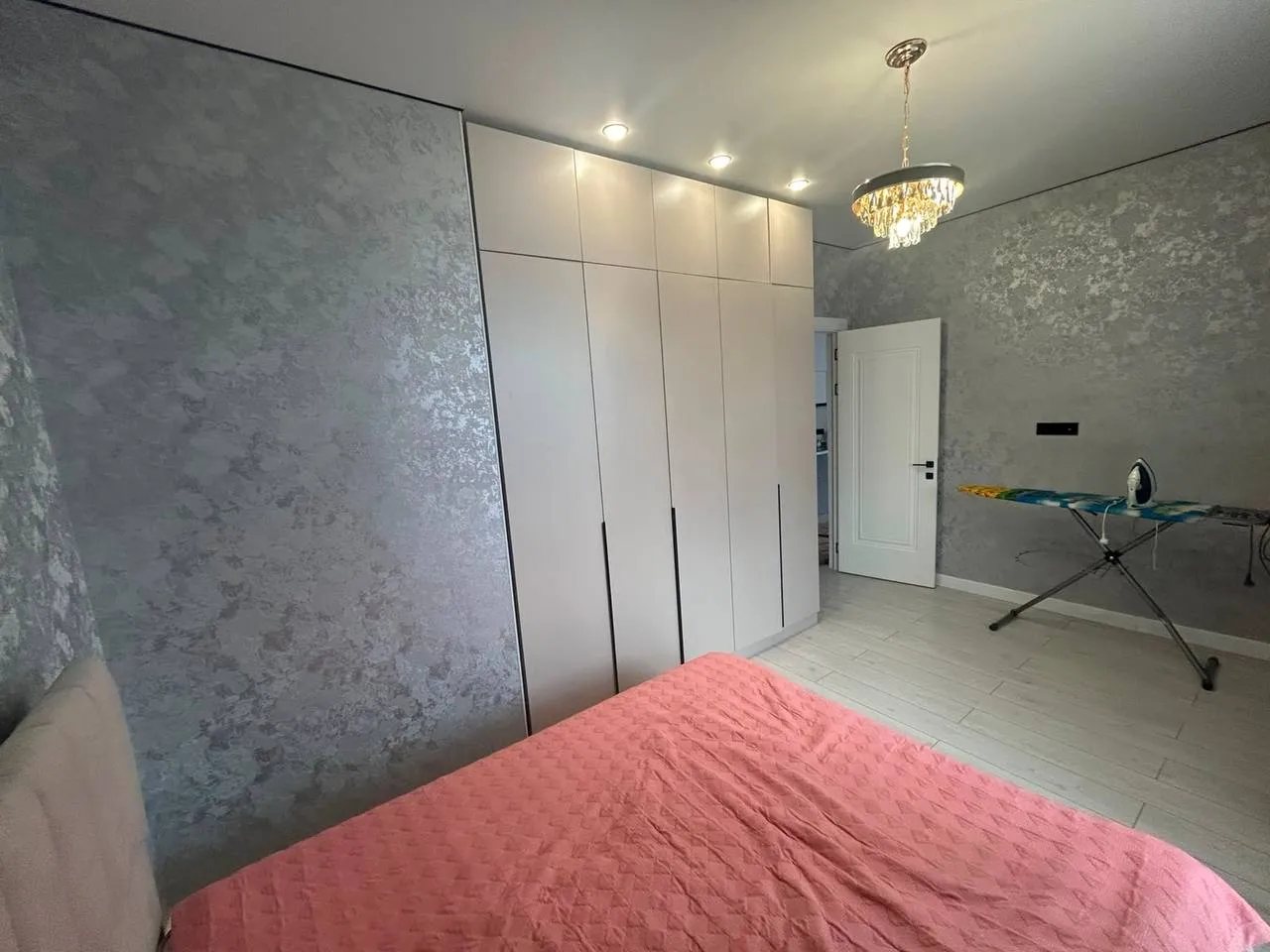 2-комн. квартира, для семьи/пары, Нура, 250 000 ₸