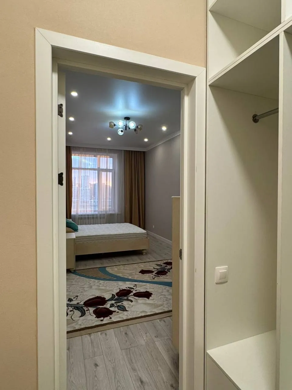 2-комн. квартира, для семьи/пары, Нура, 300 000 ₸