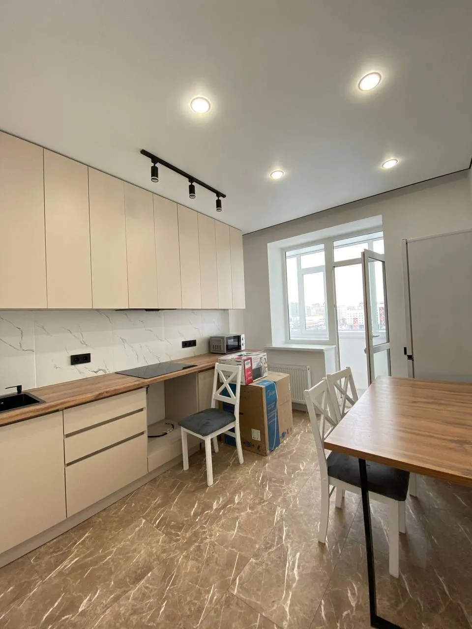 1-комн. квартира, для семьи/пары, Сарайшык, 180 000 ₸