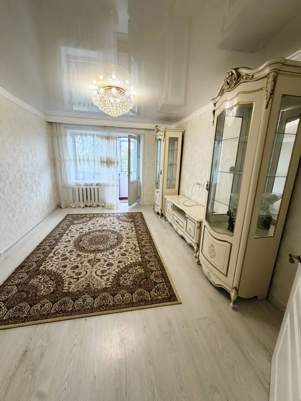 3-комн. квартира, Алматы ( Правый берег), 300 000 ₸