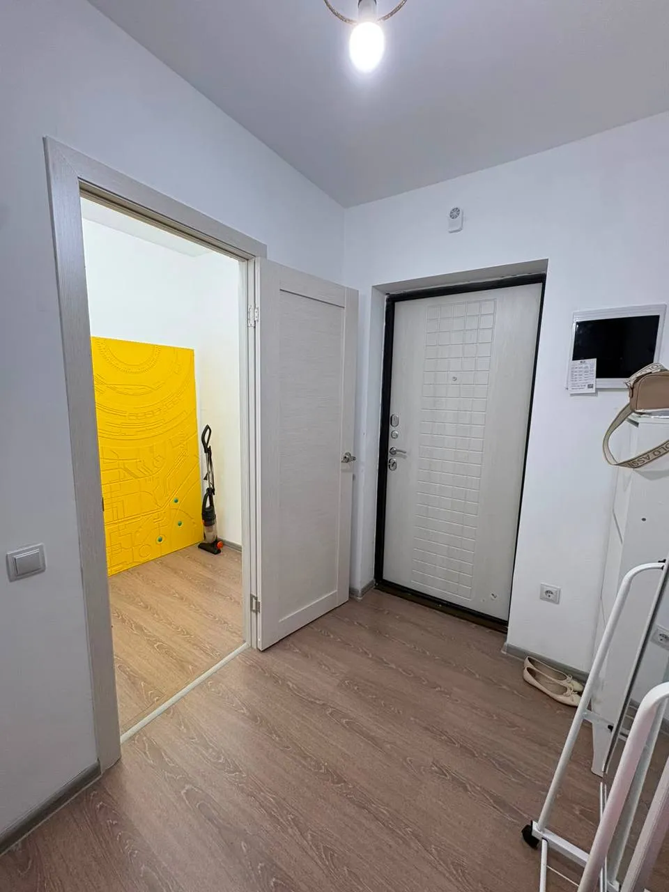 3-комн. квартира, для девушек, Нура, 400 000 ₸
