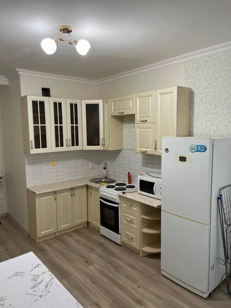 2-комн. квартира, для семьи/пары, Сарайшык, 220 000 ₸