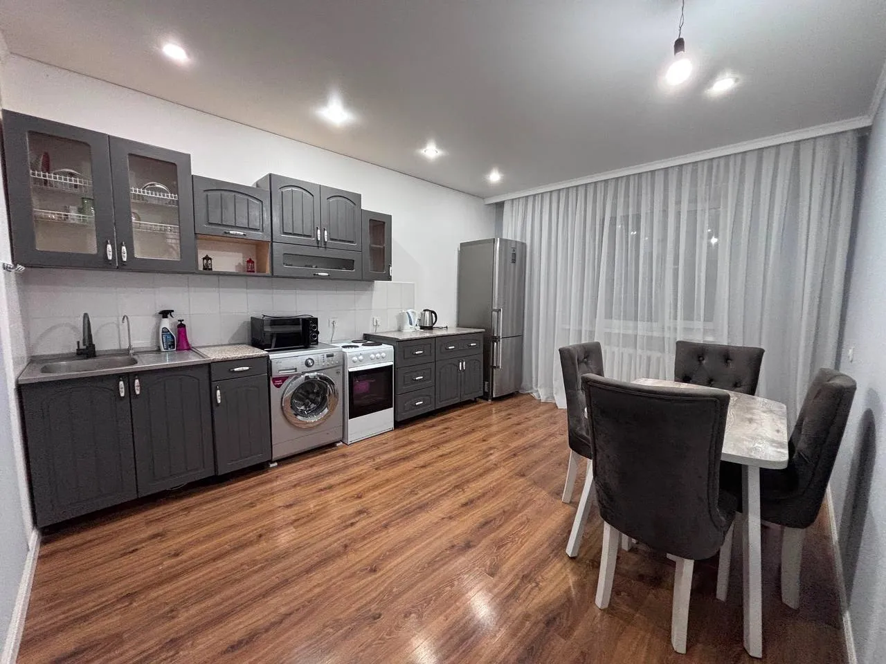 3-комн. квартира, для семьи/пары, Нура, 350 000 ₸