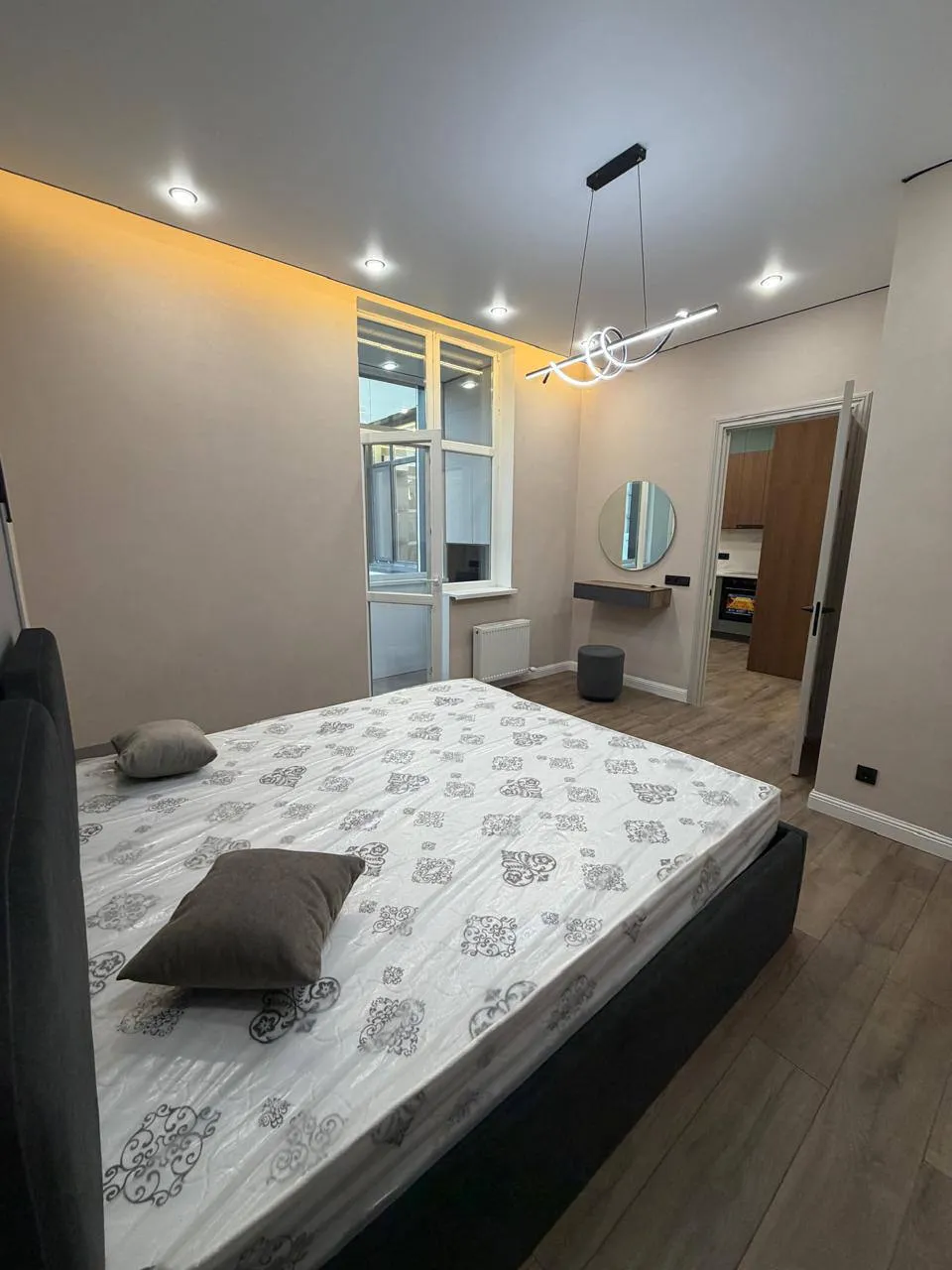 2-комн. квартира, для семьи/пары, Нура, 300 000 ₸