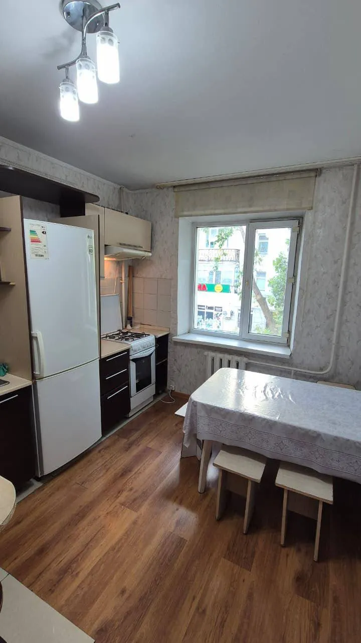 4-комн. квартира, для семьи/пары, Алматы (Правый берег), 300 000 ₸