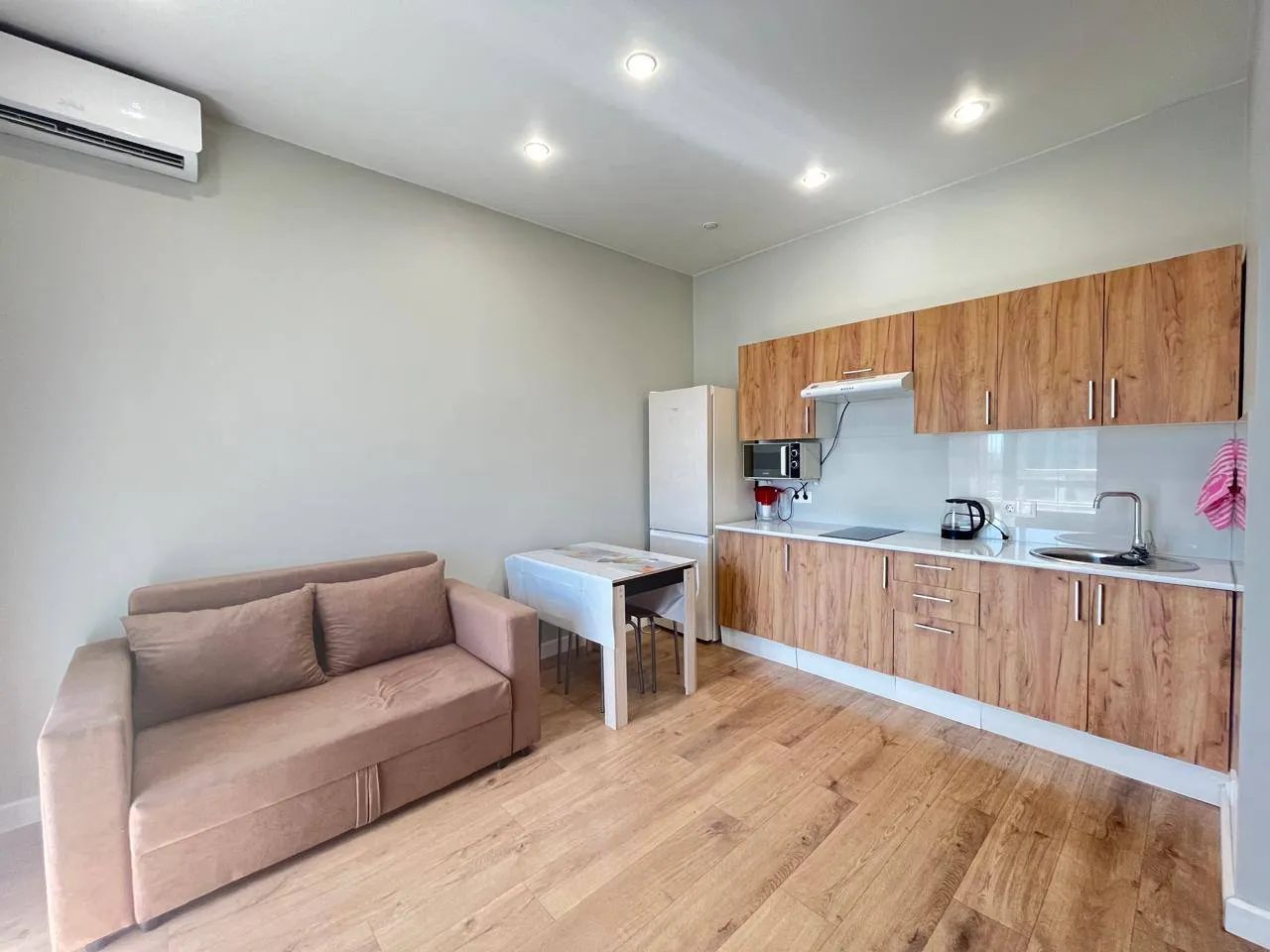2-комн. квартира, для семьи/пары, Нура, 280 000 ₸