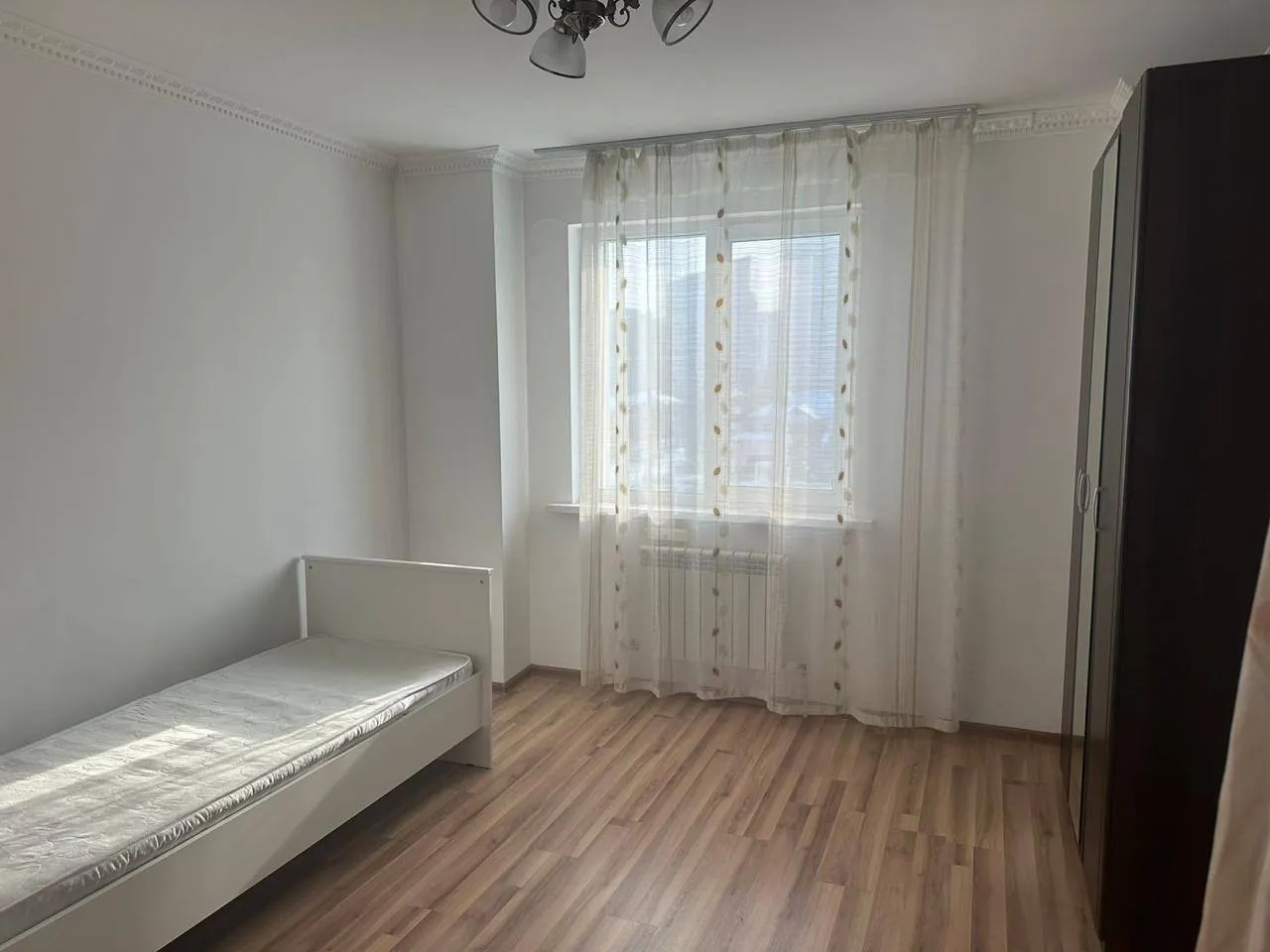 4 бөлмелі пәтер, Есиль, 300 000 ₸