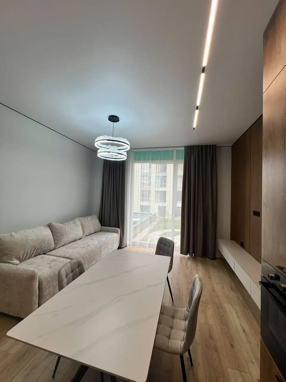 2-комн. квартира, для семьи/пары, Нура, 300 000 ₸