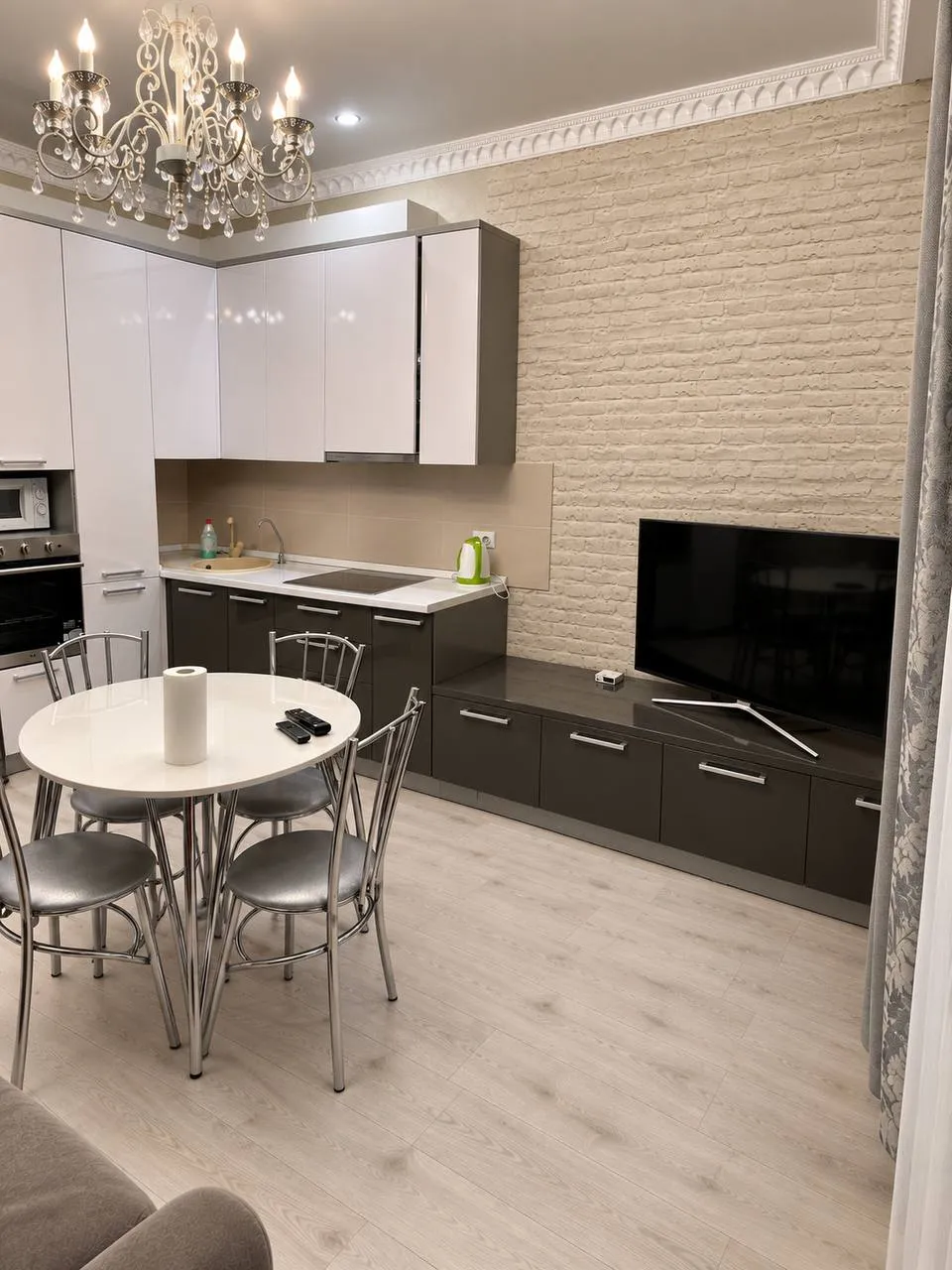2 бөлмелі пәтер, қыздарға, Есиль, 250 000 ₸