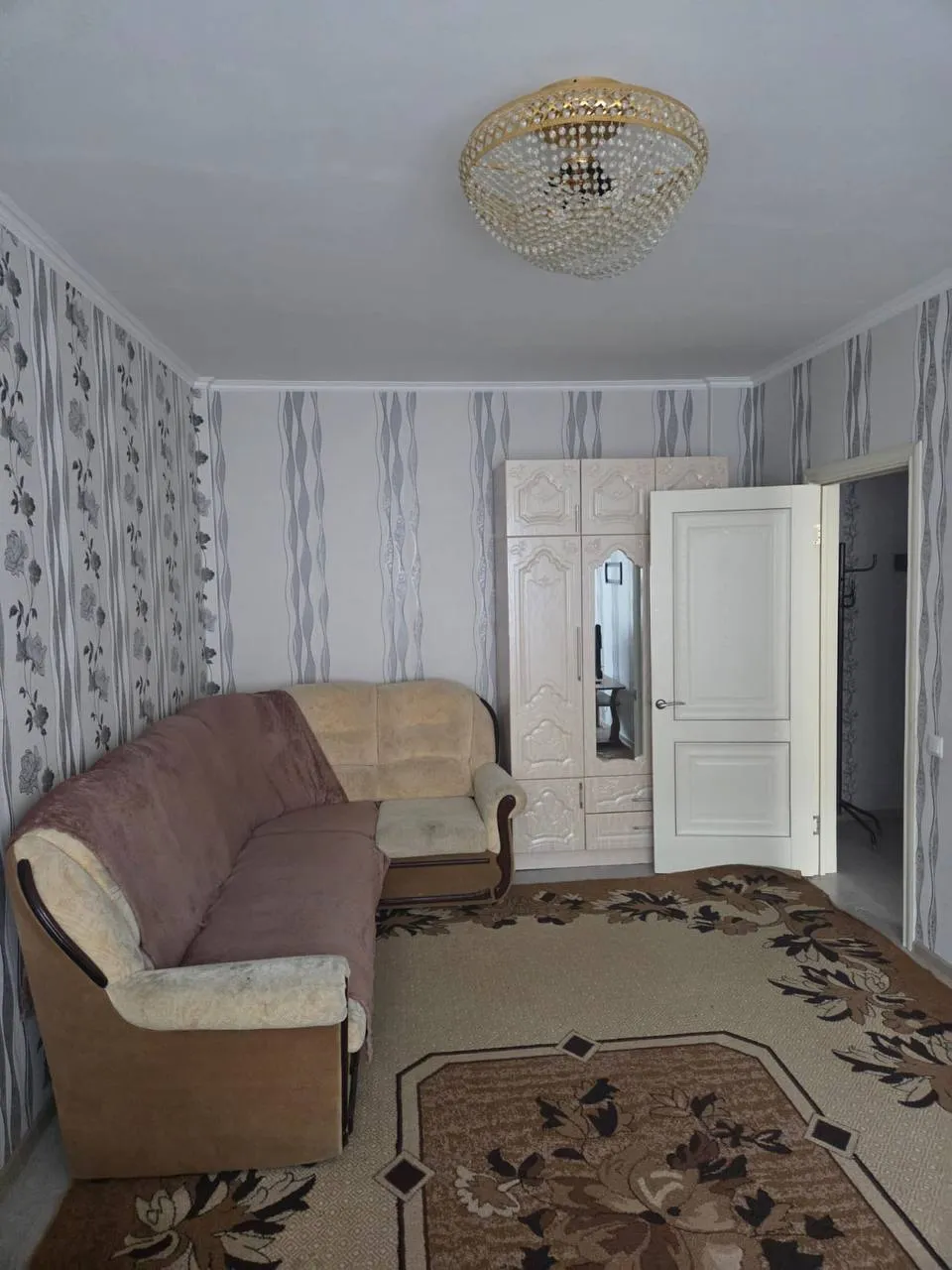 1-комн. квартира, для семьи/пары, Есиль, 200 000 ₸