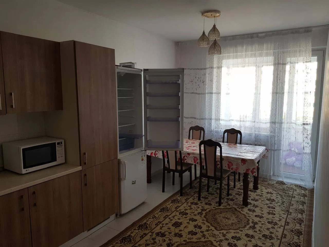 3-комн. квартира, для семьи/пары, Есиль, 300 000 ₸