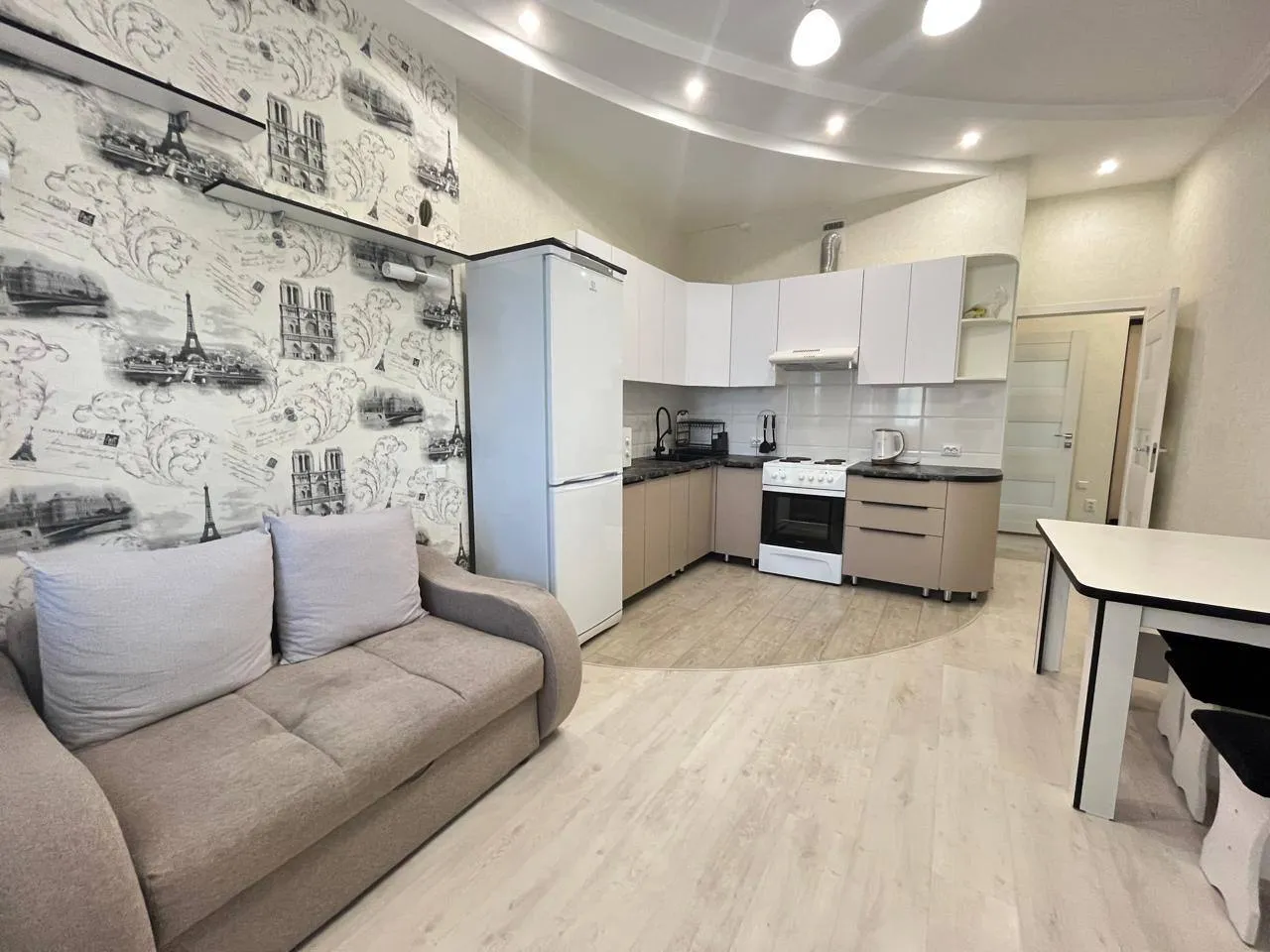 1-комн. квартира, для семьи/пары, 240 000 ₸
