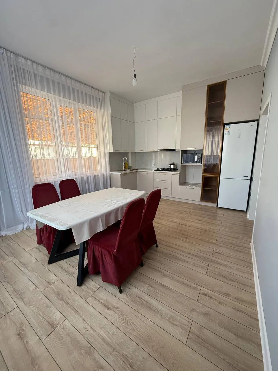 4-комн. квартира, Алмалыбақ, 400 000 ₸