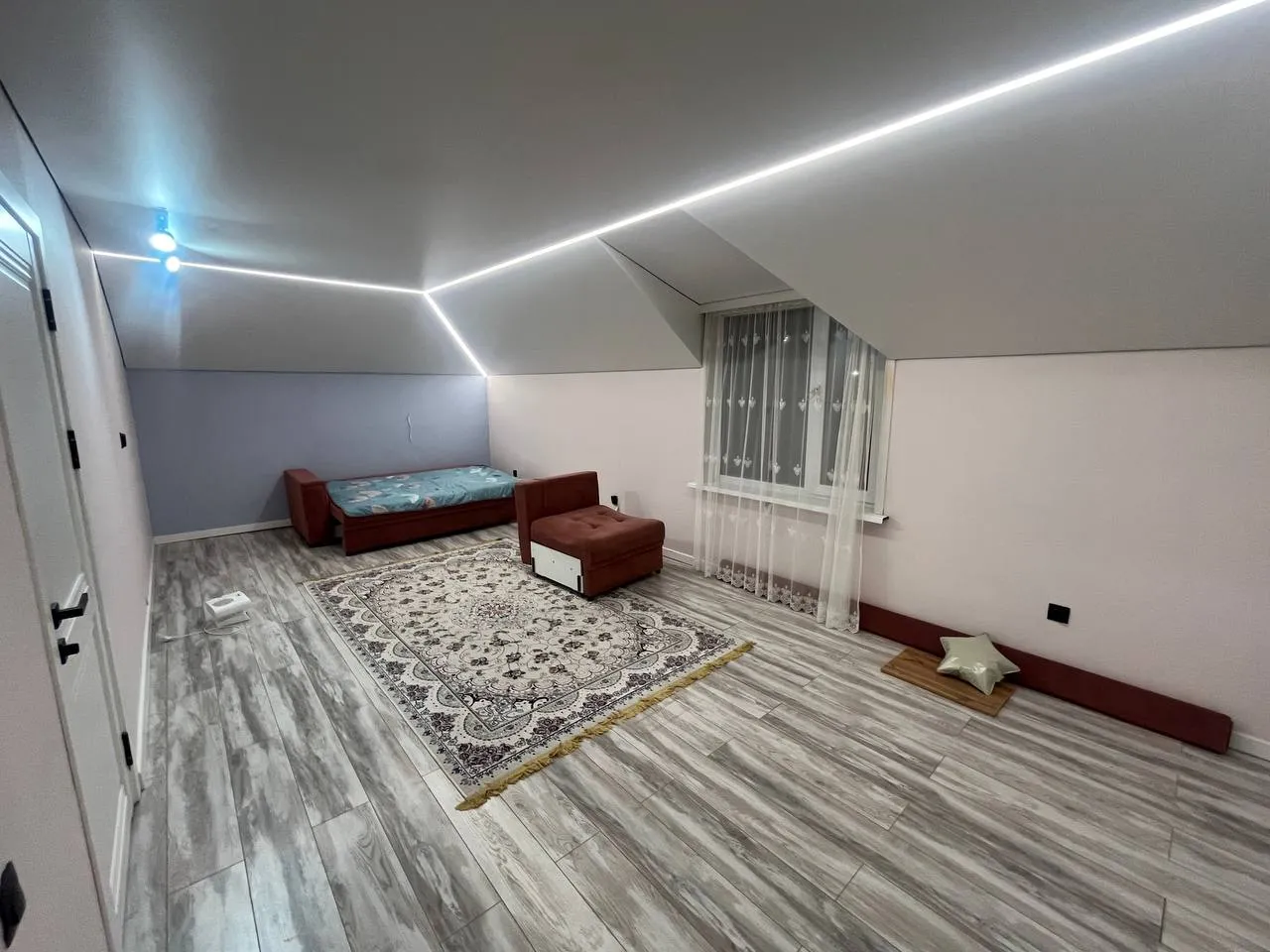 Комната, для девушек, 100 000 ₸/чел