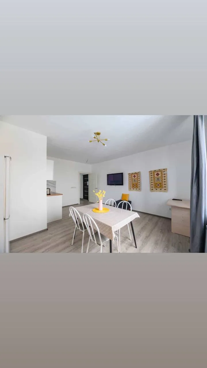 6-комн. квартира, для парней, 450 000 ₸