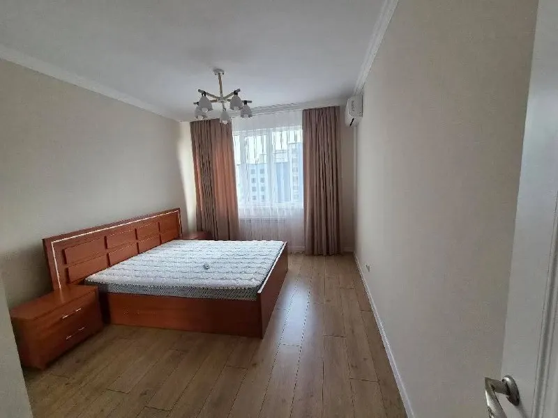 2-комн. квартира, 300 000 ₸