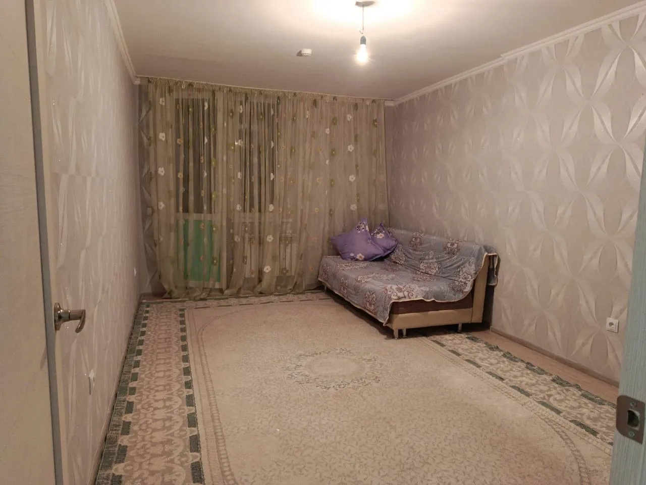 3 бөлмелі пәтер, 350 000 ₸
