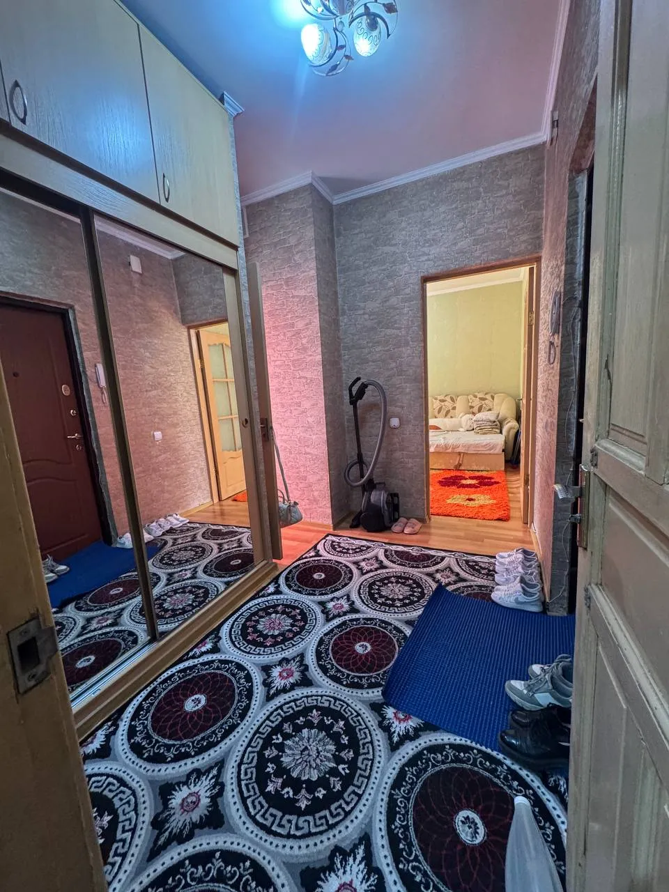 Подселение, для девушек, 65 000 ₸ за квартиру
