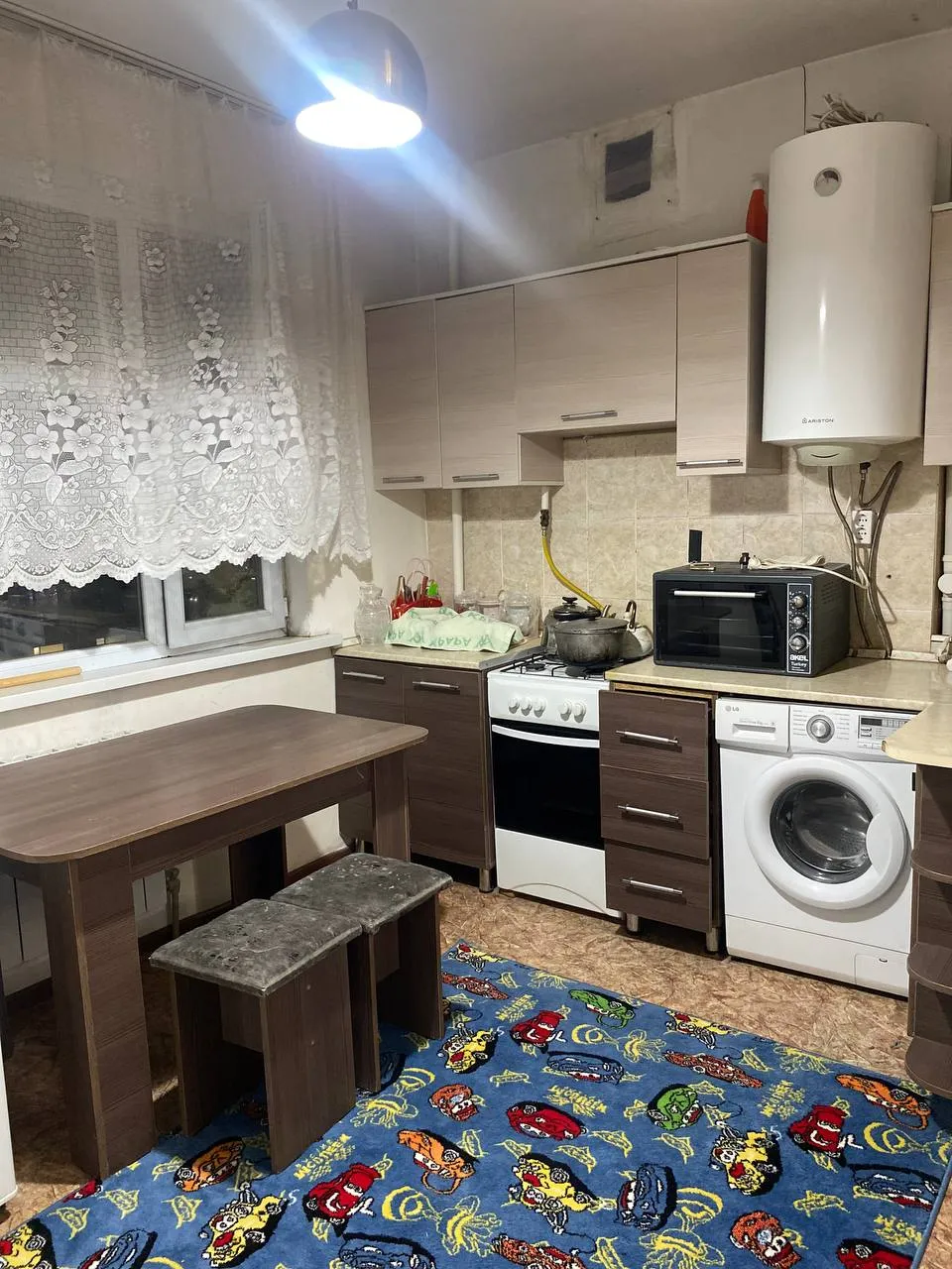 Комната, для девушек, Нурсат