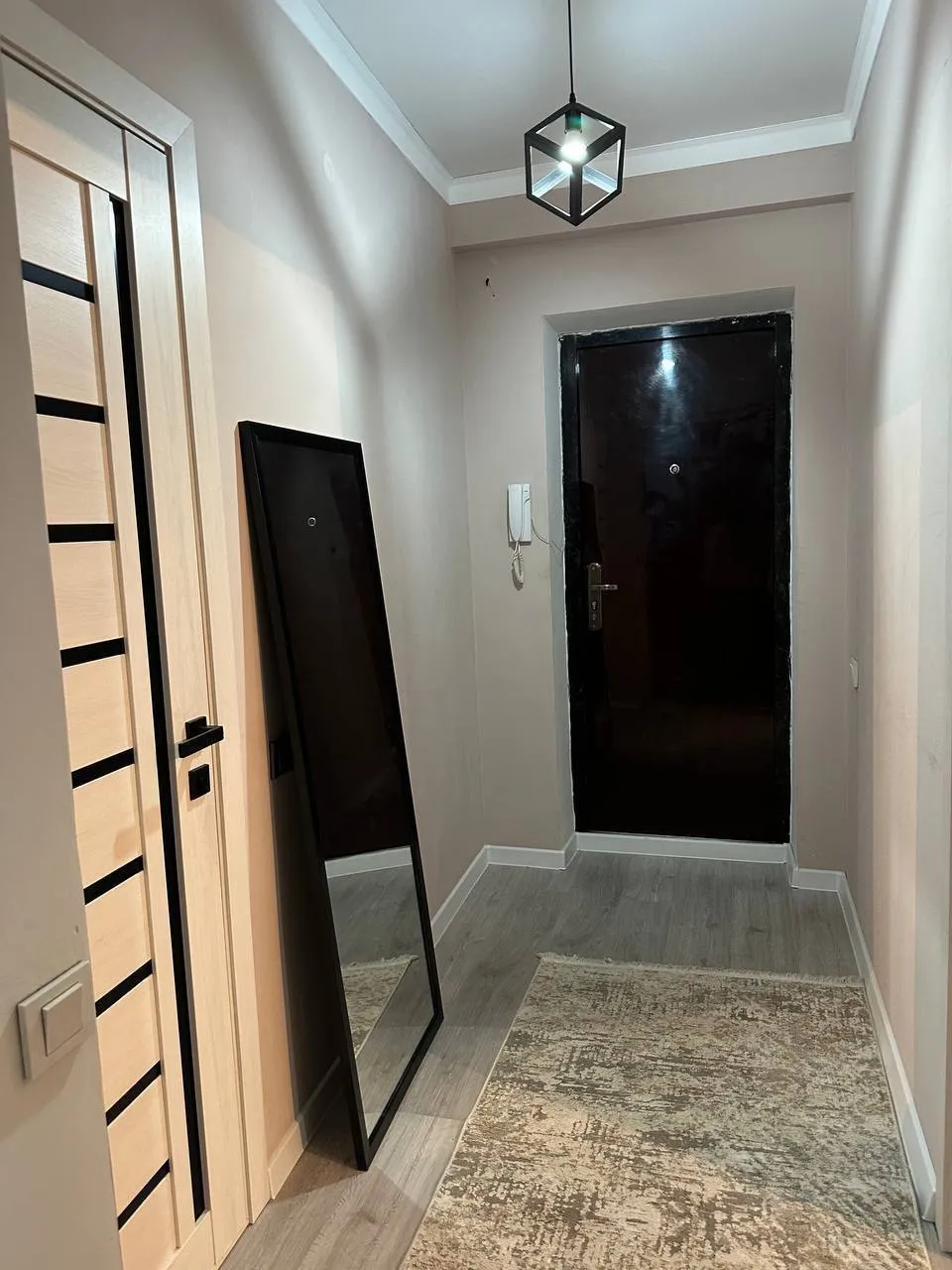 1-комн. квартира, Сейфуллина — Райымбека, 250 000 ₸