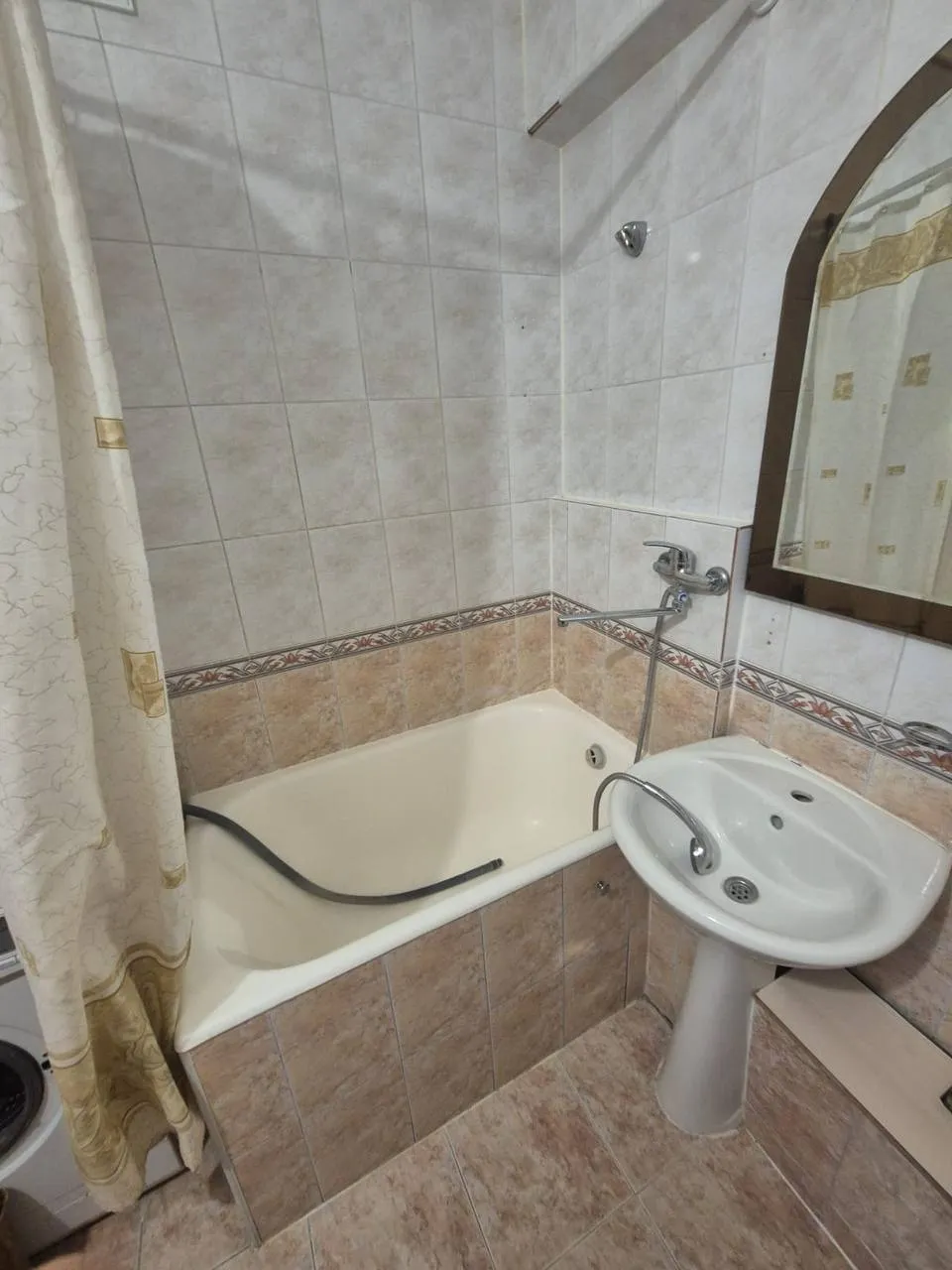 1-комн. квартира, для семьи/пары, Мамыр 2, 220 000 ₸
