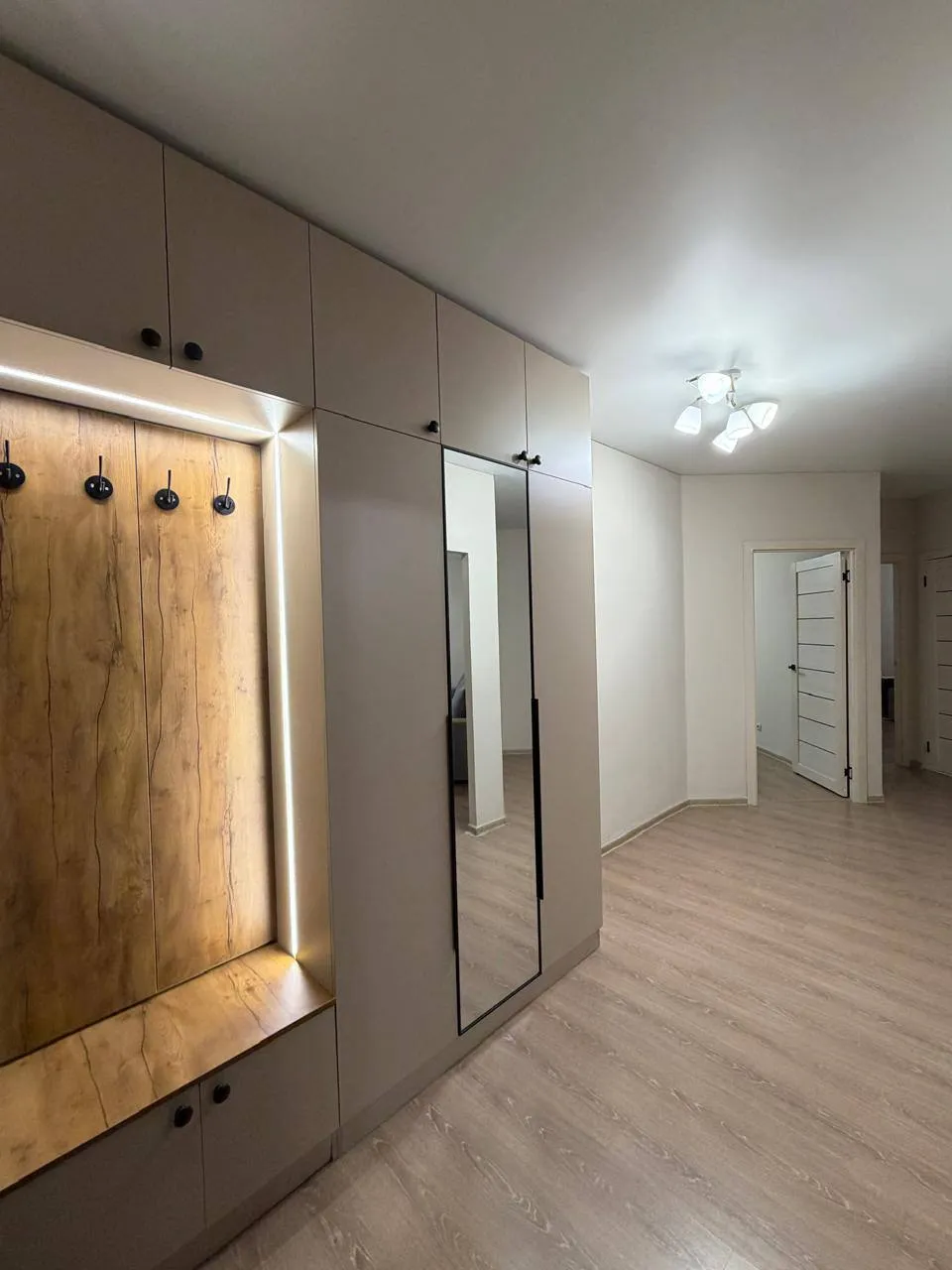 3-комн. квартира, Гейт сити, 300 000 ₸