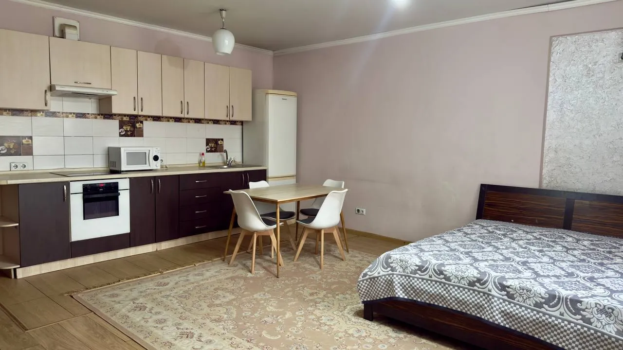 1-комн. квартира, для девушек, Алмалинский, 250 000 ₸