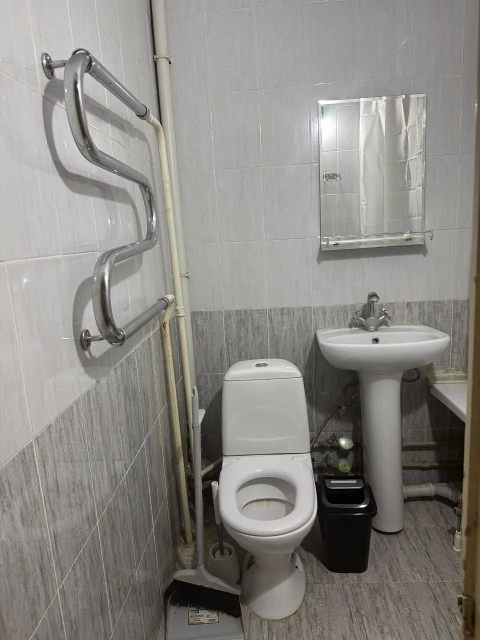 2-комн. квартира, для всех, 1 микрорайон, 260 000 ₸