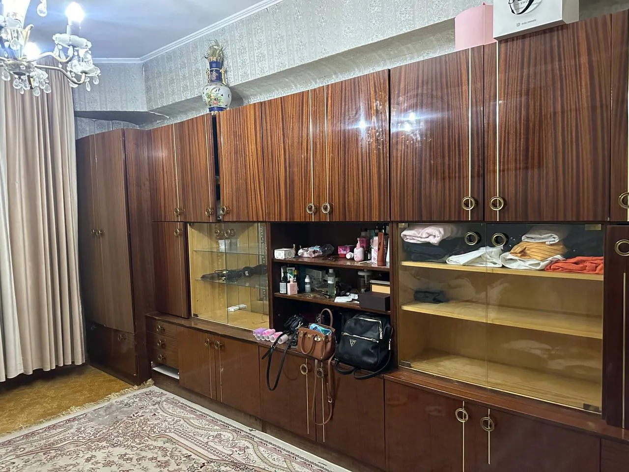 Подселение, для девушек, Золотой квадрат, 60 000 ₸/чел