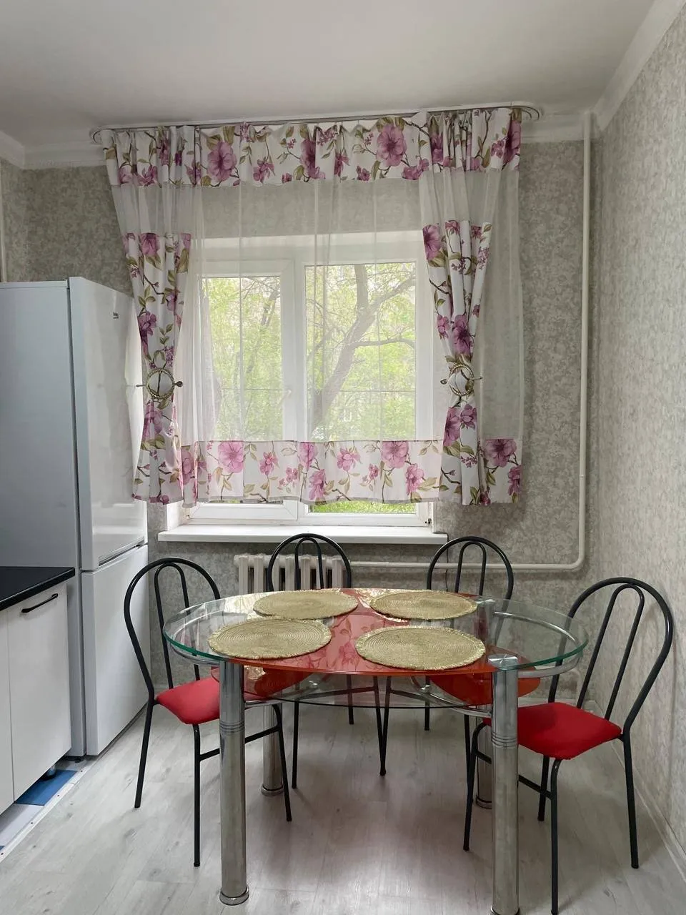 1-комн. квартира, для семьи/пары, Әуезовский, 250 000 ₸