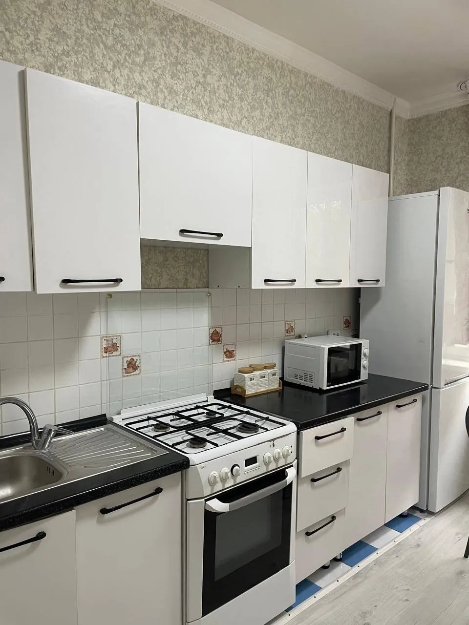 1-комн. квартира, для семьи/пары, Әуезовский, 250 000 ₸