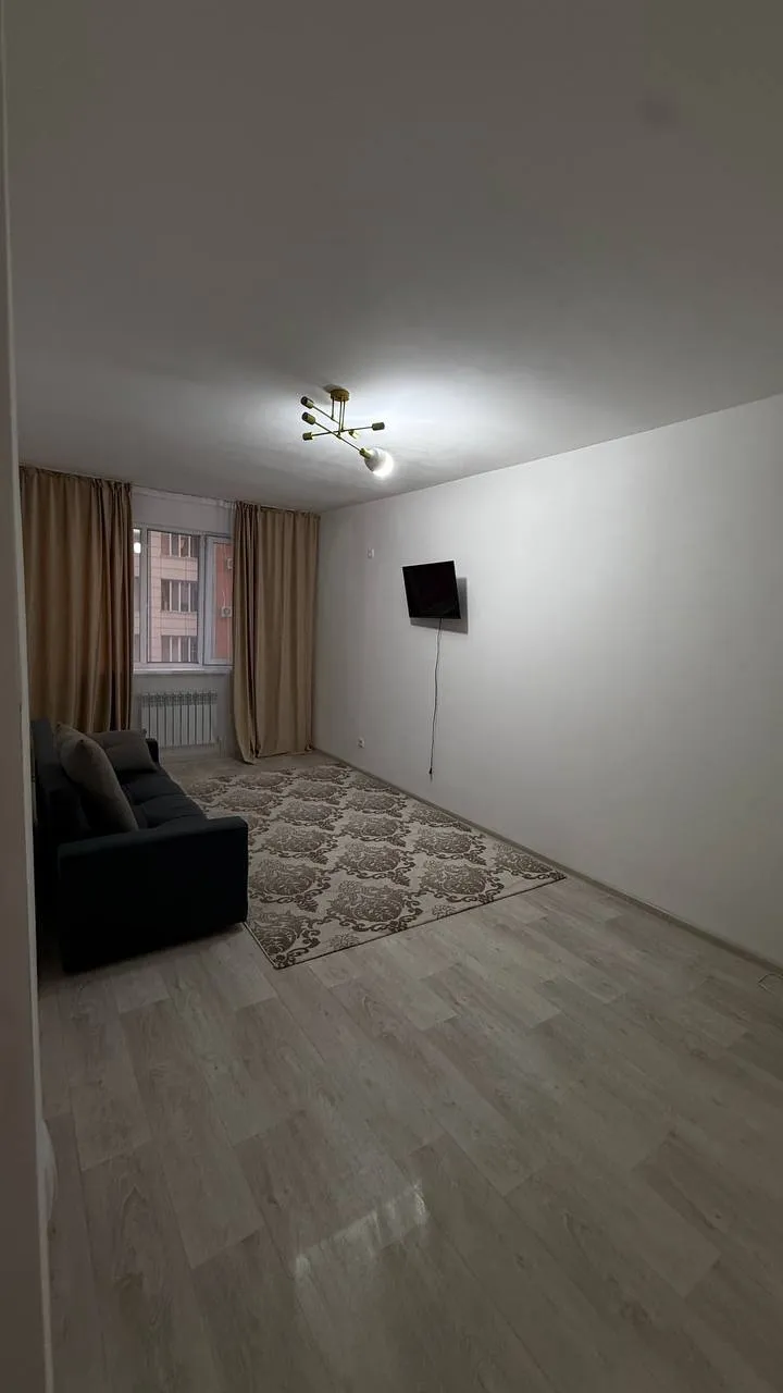 2-комн. квартира, Емцова, 300 000 ₸