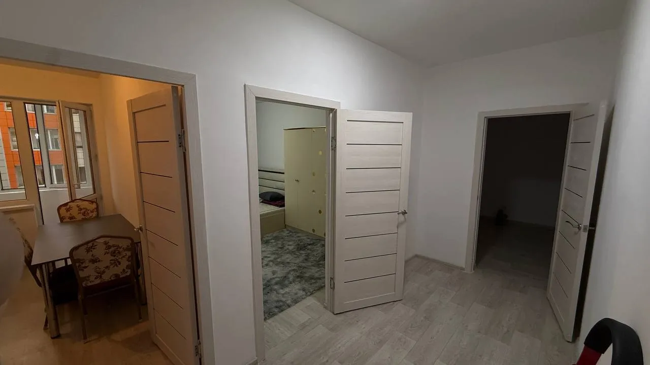 2-комн. квартира, Емцова, 300 000 ₸