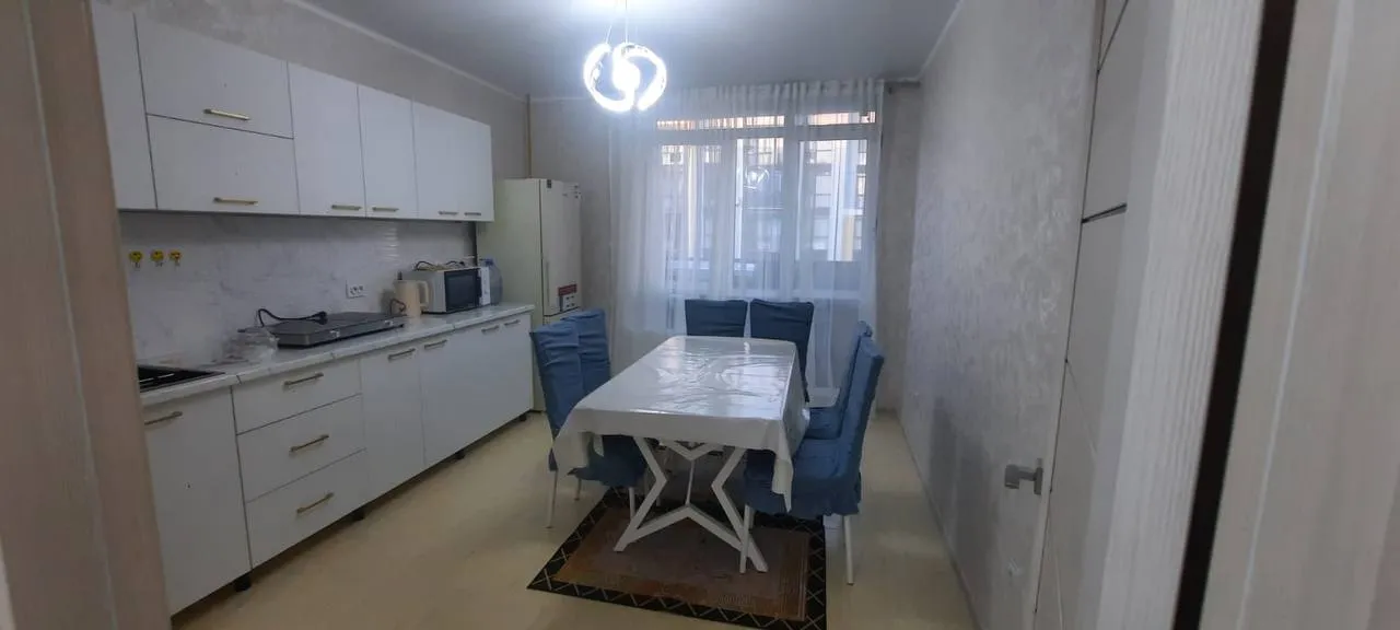 2-комн. квартира, Алем сити, 300 000 ₸